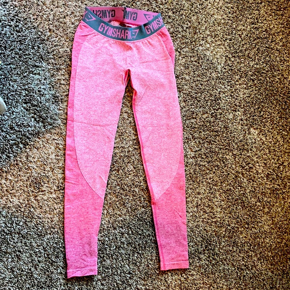 Pink gymshark leggings!